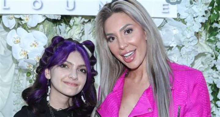 Farrah Abraham’s Daughter Sophia’s Septum Piercing For 13th Birthday – Hollywood Life