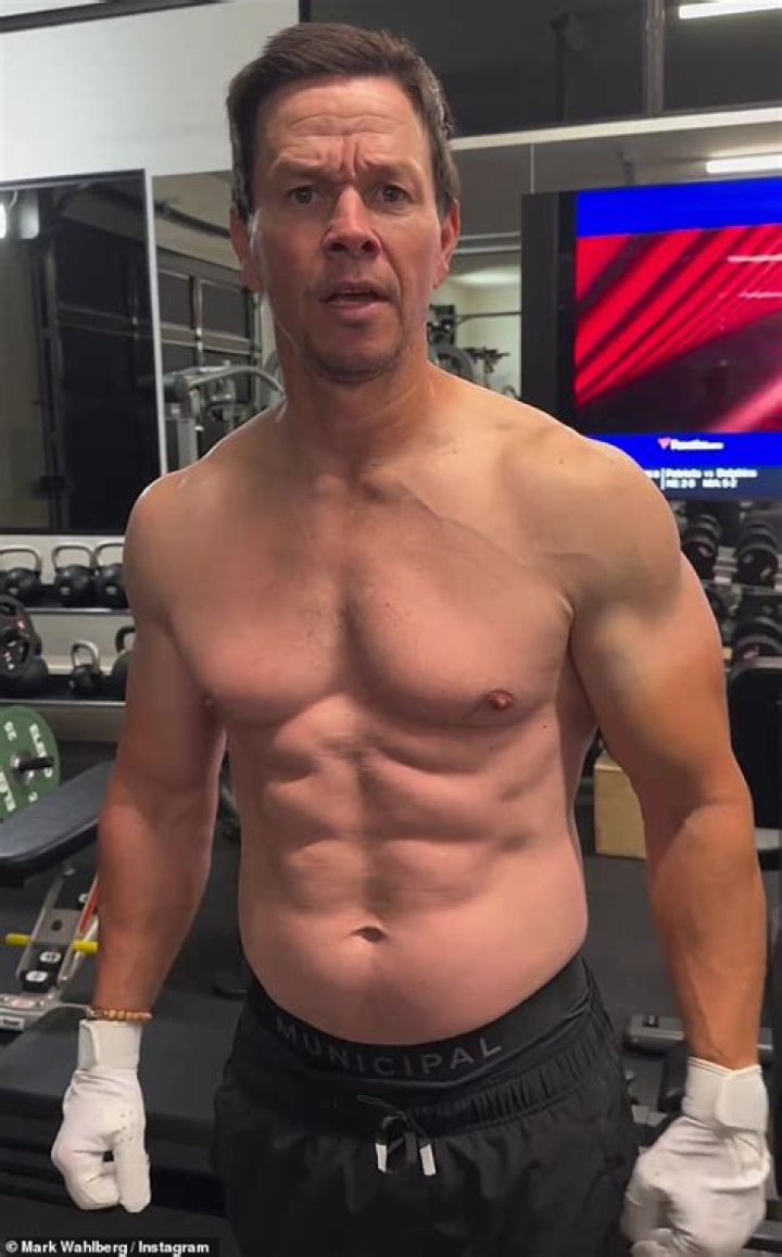 Mark Wahlberg, 49, Puts His Ripped Back & Arm Muscles On Display While Revealing Skin Rash – Pic