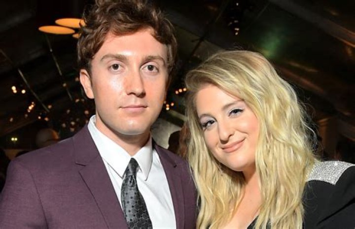 Meghan Trainor Reveals If She & Charlie Puth Kissed Besides 2015 AMAs – Hollywood Life
