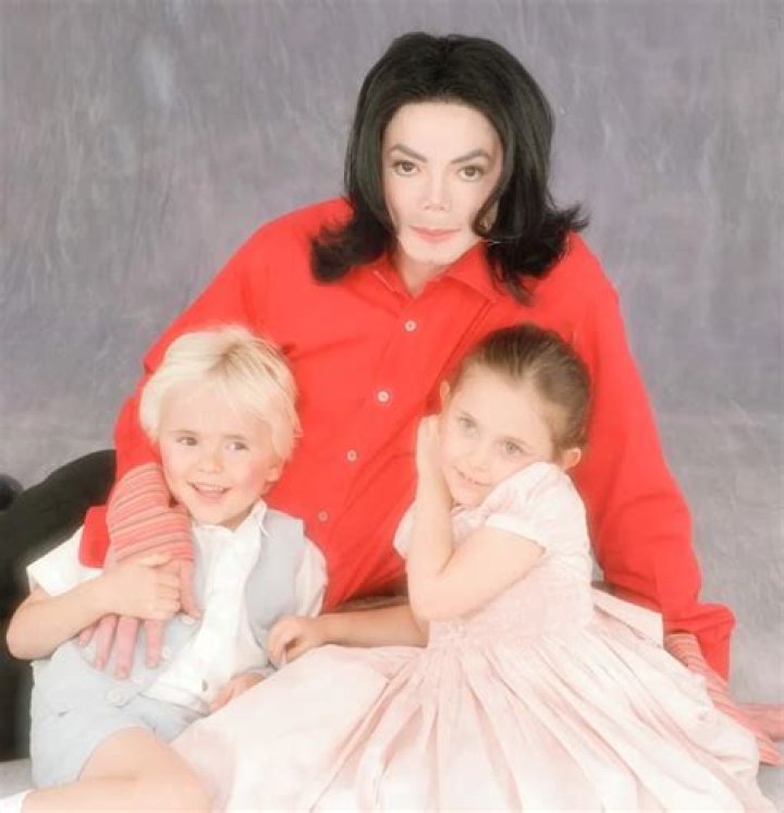 Michael Jackson’s Son Prince Kisses Girlfriend Molly Schirmang To Celebrate 5th Anniversary