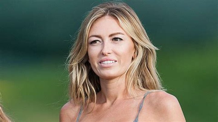 Paulina Gretzky Celebrates Birthday In Sexy Rainbow Dress — Pic – Hollywood Life